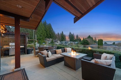 Photo 6 at 124 Carisbrooke Crescent, Upper Lonsdale, North Vancouver