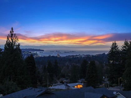 Photo 39 at 124 Carisbrooke Crescent, Upper Lonsdale, North Vancouver