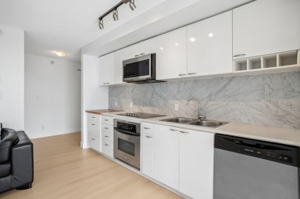 Photo 7 at 2209 - 602 Citadel Parade, Downtown VW, Vancouver West