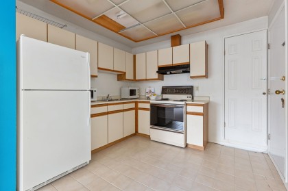 Photo 23 at 729 W 62nd Avenue, Marpole, Vancouver West