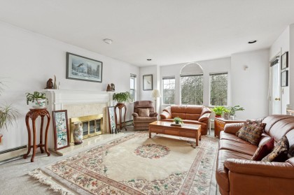 Photo 5 at 729 W 62nd Avenue, Marpole, Vancouver West