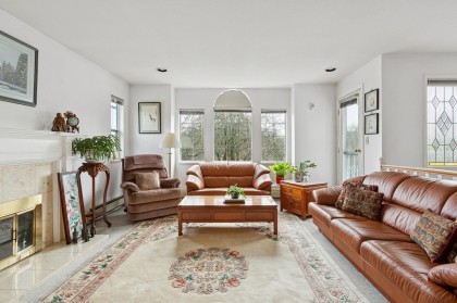 Photo 4 at 729 W 62nd Avenue, Marpole, Vancouver West