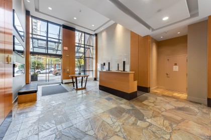 Photo 2 at 909 - 928 Homer Street, Yaletown, Vancouver West