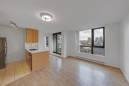 Photo 15 at 909 - 928 Homer Street, Yaletown, Vancouver West