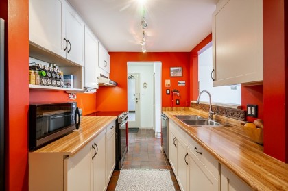 Photo 16 at 836 Millbank, False Creek, Vancouver West