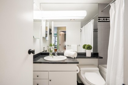 Photo 22 at 836 Millbank, False Creek, Vancouver West