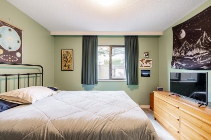 Photo 18 at 836 Millbank, False Creek, Vancouver West