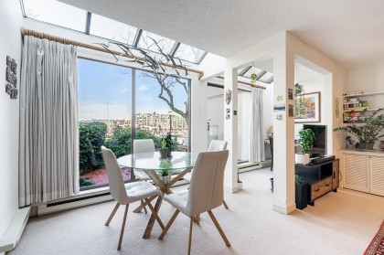 Photo 8 at 836 Millbank, False Creek, Vancouver West