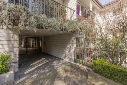 Photo 16 at 303 - 2125 W 2nd Avenue, Kitsilano, Vancouver West