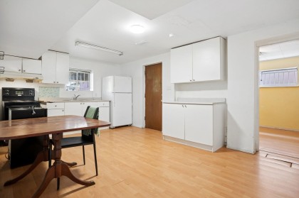 Photo 14 at 585 W 65th Avenue, Marpole, Vancouver West