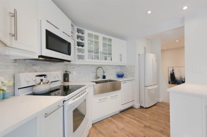 Photo 8 at 104 - 936 Bute Street, West End VW, Vancouver West