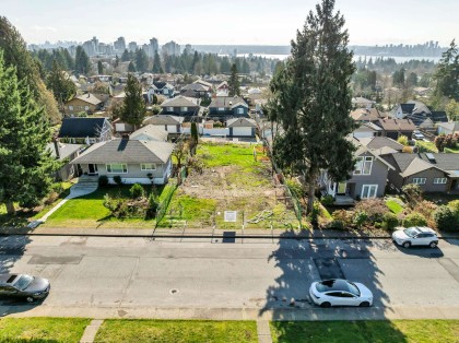 Photo 6 at 243 W 27th Street, Upper Lonsdale, North Vancouver