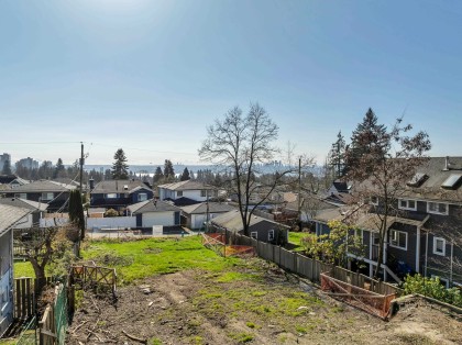 Photo 3 at 243 W 27th Street, Upper Lonsdale, North Vancouver