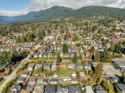 Photo 9 at 243 W 27th Street, Upper Lonsdale, North Vancouver