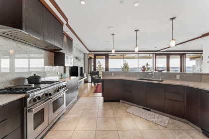 Photo 10 at 3673 Sunset Lane, West Bay, West Vancouver