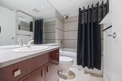 Photo 27 at 1901 - 1033 Marinaside Crescent, Yaletown, Vancouver West