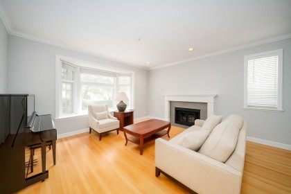 Photo 4 at 2726 W 42nd Avenue, Kerrisdale, Vancouver West