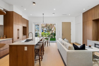 Photo 14 at 1 - 3642 West 20th Avenue, Dunbar, Vancouver West