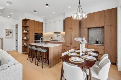 Photo 8 at 1 - 3642 West 20th Avenue, Dunbar, Vancouver West