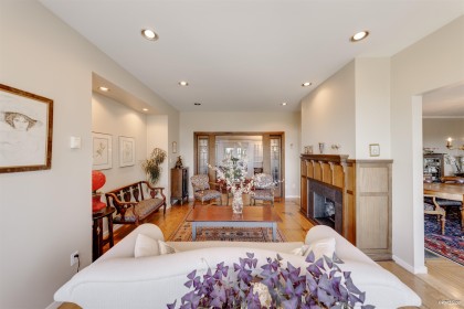 Photo 4 at 670 Montroyal Boulevard, Canyon Heights NV, North Vancouver