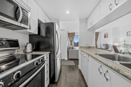 Photo 16 at 1908 - 1060 Alberni Street, West End VW, Vancouver West