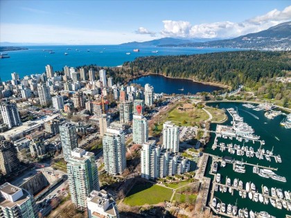 Photo 2 at 202 - 1790 Bayshore Drive, Coal Harbour, Vancouver West