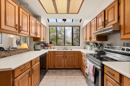 Photo 8 at 3958 W 29th Avenue, Dunbar, Vancouver West