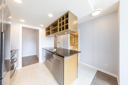 Photo 3 at 907 - 833 Seymour Street, Downtown VW, Vancouver West