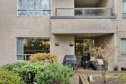 Photo 9 at 205 - 1050 Broughton Street, West End VW, Vancouver West