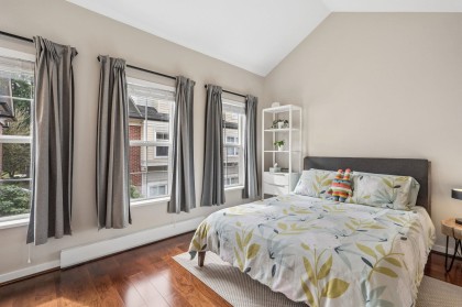 Photo 7 at 755 W 42 Avenue, Oakridge VW, Vancouver West