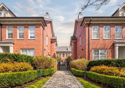 Photo 1 at 755 W 42 Avenue, Oakridge VW, Vancouver West