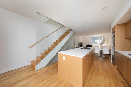 Photo 5 at 2216 Willow Street, Fairview VW, Vancouver West