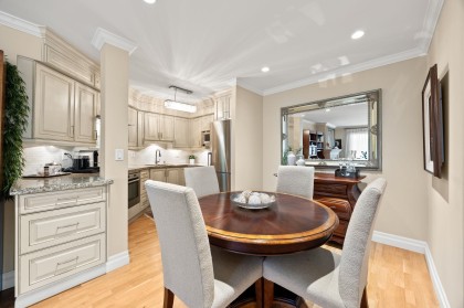 Photo 8 at 203 - 1125 Gilford Street, West End VW, Vancouver West