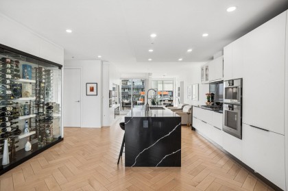 Photo 13 at 501 - 138 Athletes Way, False Creek, Vancouver West