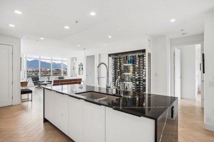 Photo 17 at 501 - 138 Athletes Way, False Creek, Vancouver West