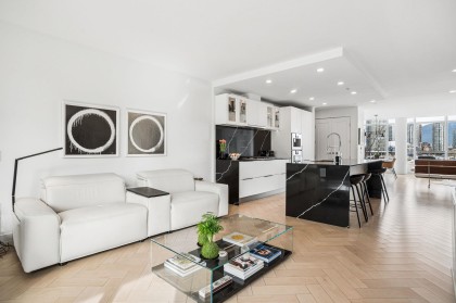 Photo 12 at 501 - 138 Athletes Way, False Creek, Vancouver West