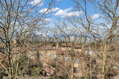 Photo 17 at 2 - 850 W 8th Avenue, Fairview VW, Vancouver West