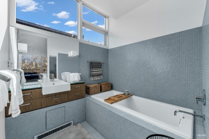 Photo 19 at 2 - 850 W 8th Avenue, Fairview VW, Vancouver West