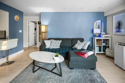 Photo 10 at 101 - 2121 W 6th Avenue, Kitsilano, Vancouver West