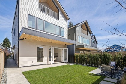 Photo 2 at 2 - 3648 West 20th Avenue, Dunbar, Vancouver West