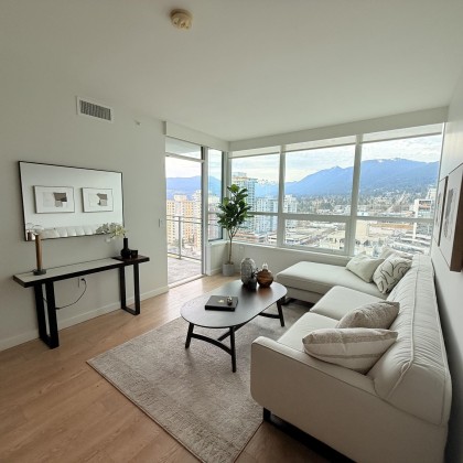 Photo 4 at 1401 - 112 E 13th Street, Central Lonsdale, North Vancouver