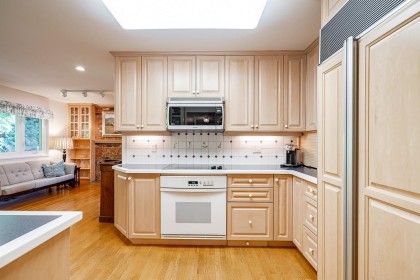 Photo 16 at 4651 Valley Road, Lynn Valley, North Vancouver