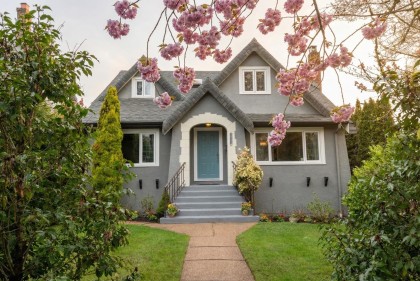 Photo 1 at 2907 W 30th Avenue, MacKenzie Heights, Vancouver West