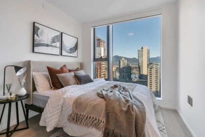 Photo 3 at 2005 - 1482 Robson Street, West End VW, Vancouver West