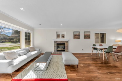 Photo 2 at 3265 Chaucer Avenue, Lynn Valley, North Vancouver