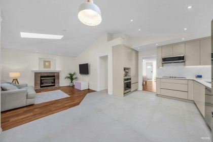 Photo 12 at 3265 Chaucer Avenue, Lynn Valley, North Vancouver