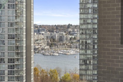 Photo 23 at 1807 - 583 Beach Crescent, Yaletown, Vancouver West