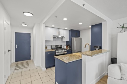 Photo 8 at 1807 - 583 Beach Crescent, Yaletown, Vancouver West