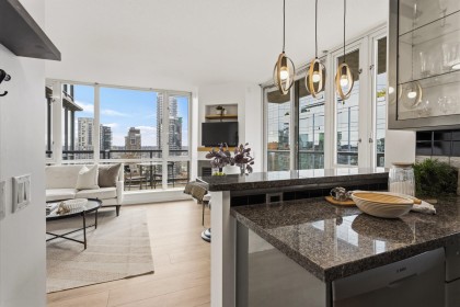 Photo 10 at 3005 - 1068 Hornby Street, Downtown VW, Vancouver West