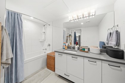 Photo 30 at 402 - 1519 Crown Street, Lynnmour, North Vancouver